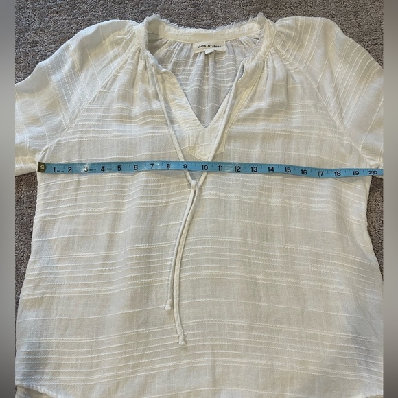 Cloth and Stone White V Neck Ruffle Raglan Pullover Blouse, Long Sleeve, Size S - Picture 9 of 16